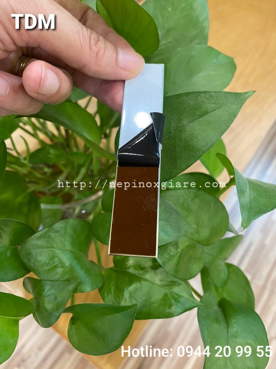 NẸP LA INOX TRẮNG GƯƠNG