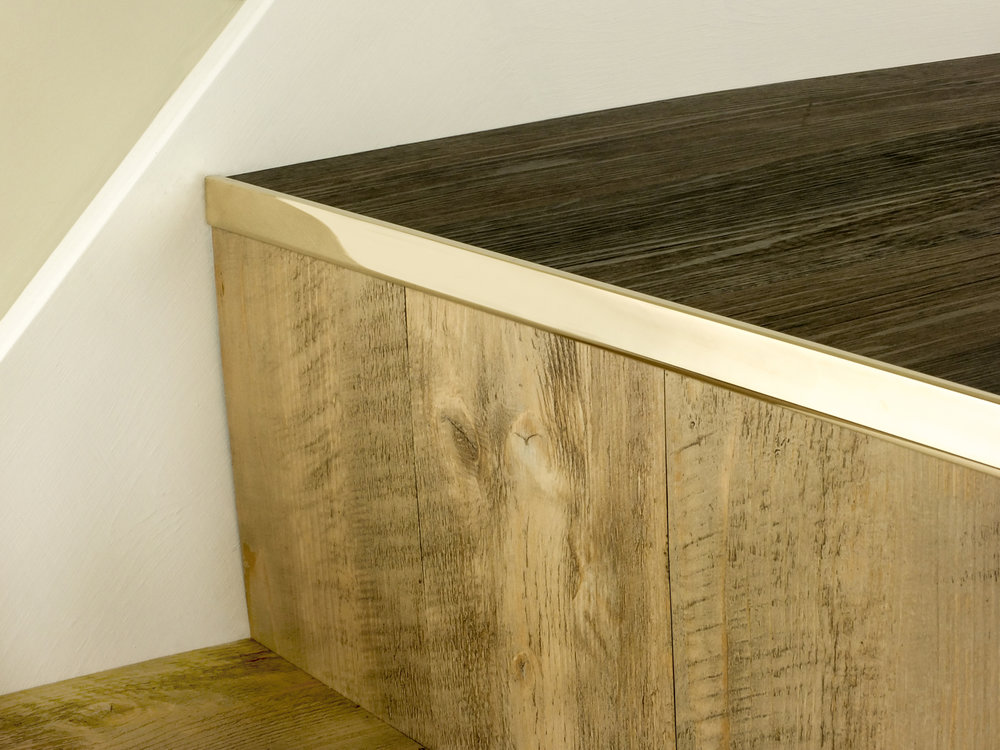 Nẹp cầu thang chống trượt mũi cầu thang bạn đã biết?