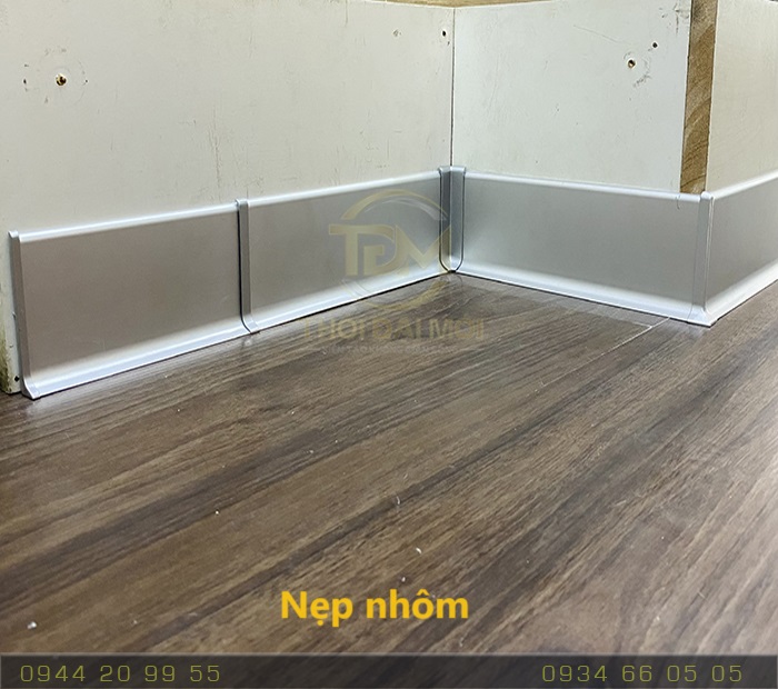 5 lý do lựa chọn len nhôm chân tường trong trang trí nội ngoại thất