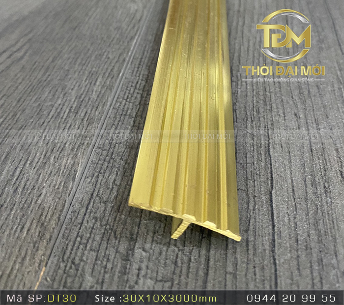 Giải mã sức hút của nẹp đồng trong các công trình hiện đại