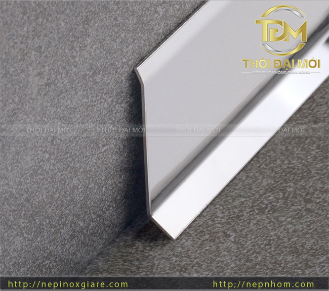 Giải pháp len nhôm chân tường cho công trình nội thất ở vùng khí hậu Việt Nam