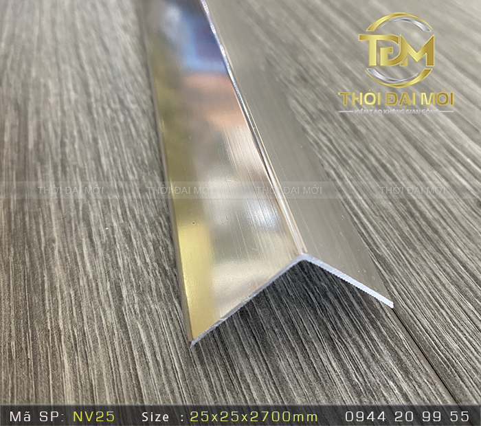 Nẹp nhôm góc tường