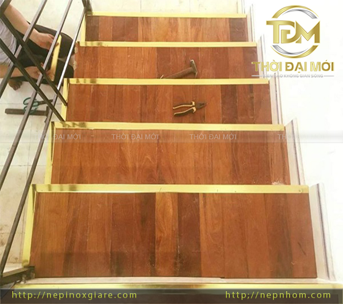  Thêm Một Đường Nẹp, Tạo Nên Sự Khác Biệt Cùng Nẹp Đồng Sàn Gỗ