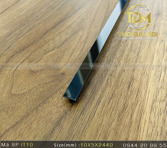 Đen Sang Trọng – Xu Hướng Nẹp Inox Dẫn Đầu Năm 2025