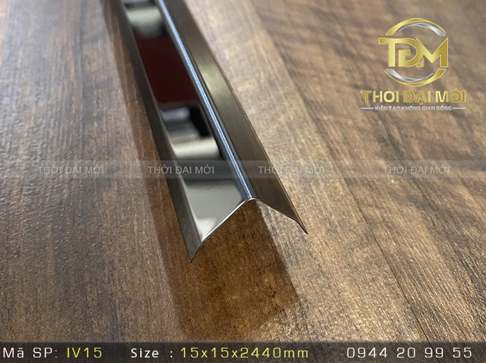 Đen Sang Trọng – Xu Hướng Nẹp Inox Dẫn Đầu Năm 2025