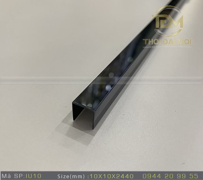 Đen Sang Trọng – Xu Hướng Nẹp Inox Dẫn Đầu Năm 2025