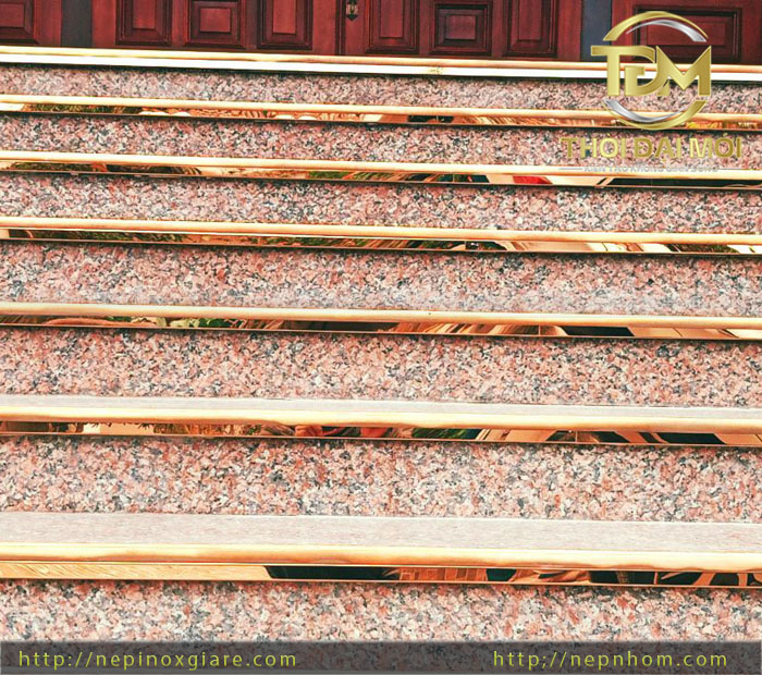 Hướng dẫn thi công, sử dụng và bảo quản nẹp đồng chống trượt cầu thang