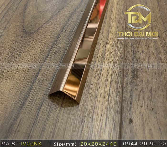 Khám Phá Quyền Năng Sắc Màu của Nẹp Inox Chữ V: Vàng, Trắng và Hồng – Điểm Nhấn Sang Trọng Cho Mọi Công Trình