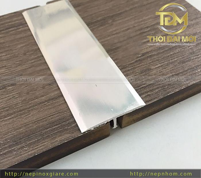 Nâng Tầm Không Gian, Bền Đẹp Vượt Thời Gian Cùng Nẹp Nhôm Sàn Gỗ