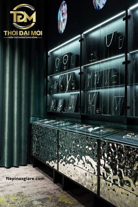 Sức Hút Từ Tấm Inox Sóng Nước Trong Thiết Kế Hiện Đại Và Bền Bỉ