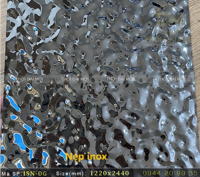 Xu hướng trang trí nội thất cùng tấm inox sóng nước