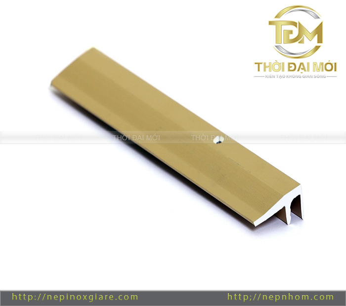 Nẹp Đồng Trang Trí Chữ F Từ Vệ Sĩ Cầu Thang Đến Tuyệt Chiêu Kết Thúc Sàn Đẳng Cấp 