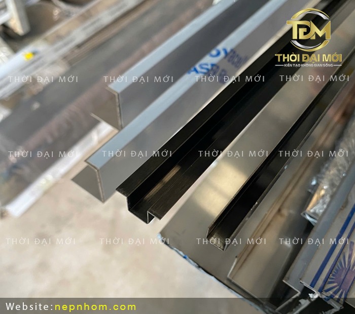 Bạn có đang mua nhầm nẹp inox kém chất lượng mà không biết?