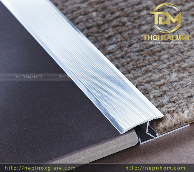 Bạn đang dùng thảm sai cách nếu bỏ qua 3 loại nẹp nhôm thảm này