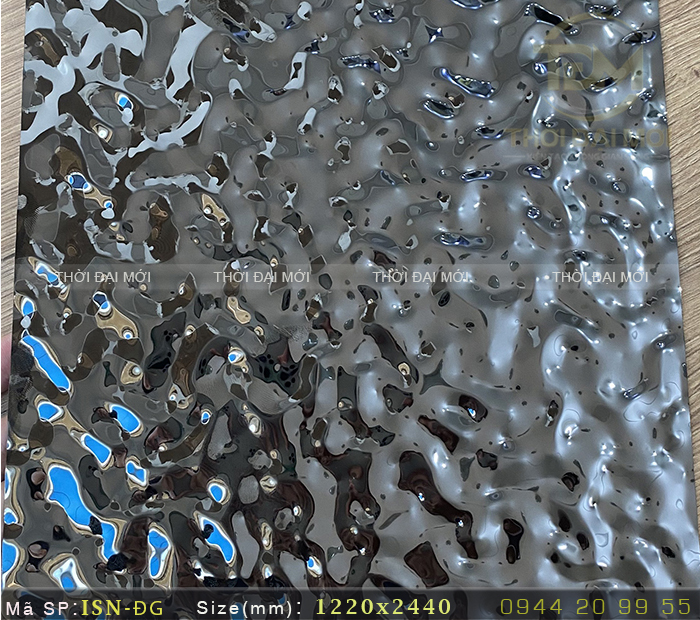 Biến Ngôi Nhà Thành Tuyệt Tác Kiến Trúc Với Tấm Inox Sóng Nước Cao Cấp