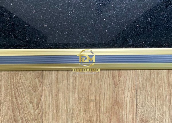 Kỹ thuật thi công nẹp mặt bằng và cách xử lý khe hở sàn nhà tinh tế nhất