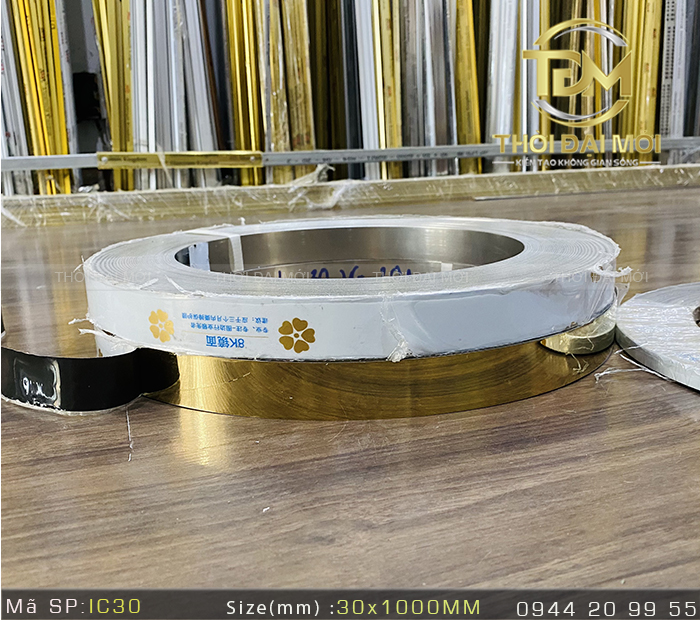 Vì Sao Nhà Thầu Chuyên Nghiệp Ưu Tiên La Cuộn Inox?