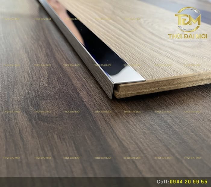 Nẹp inox chữ L giúp bảo vệ những vật liệu nào trong nội thất?