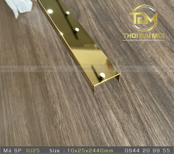 Nẹp Inox Chữ U Tạo Chiều Sâu Cho Những Mảng Nội Thất Đơn Điệu