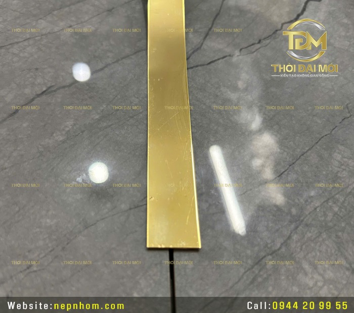 Nẹp la inox và cách biến bề mặt phẳng thành không gian nội thất sang trọng