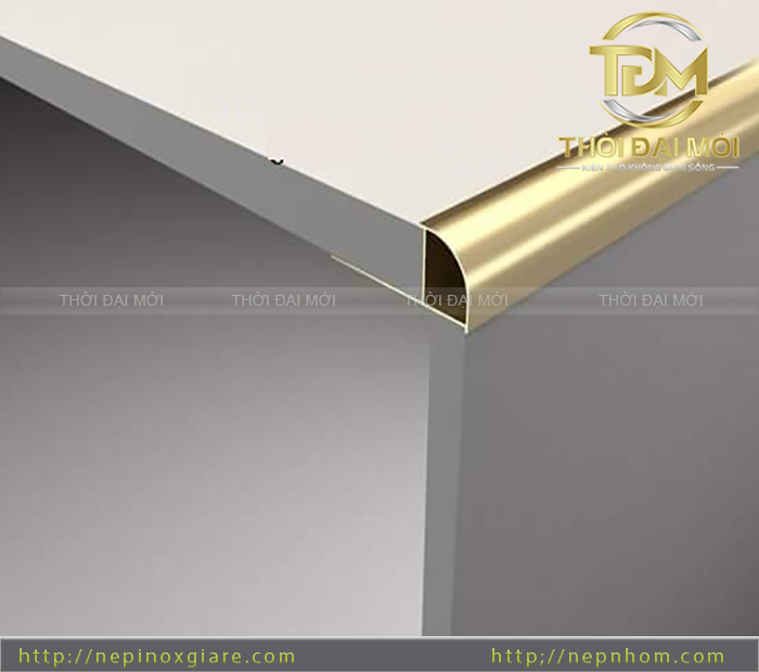 Nẹp inox góc đá trong nhà tắm – giải pháp chống trầy xước, tăng độ bền và nâng tầm không gian