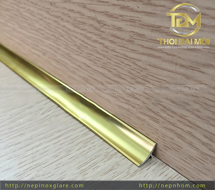 Ứng dụng nẹp nhôm góc trong trong thi công gạch ốp tường