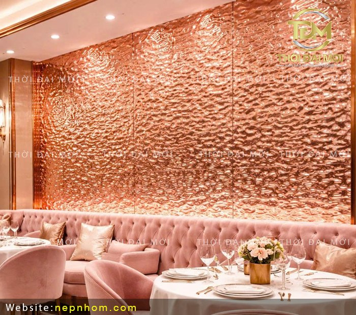 Quan niệm sai lầm về lắp đặt nẹp inox sóng nước khiến không gian tù bí