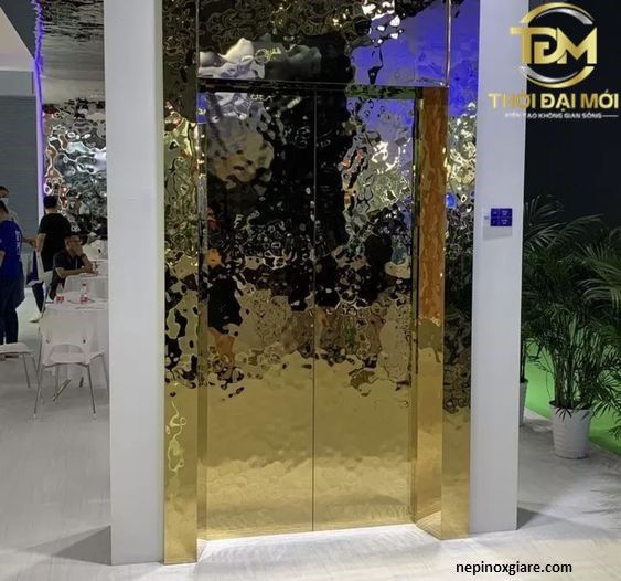 Tấm Inox Vân Sóng Nước Đột Phá Không Gian Sang Trọng Tại Thời Đại Mới