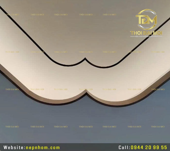 Vì sao trần cao cấp luôn ưu tiên nẹp inox thay vì nẹp nhôm?