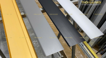 Biến Hóa Không Gian Ấn Tượng Với Len Nhôm Chân Tường