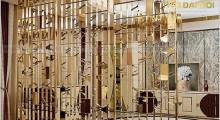 Khi Nẹp Inox Trang Trí Vách Trở Thành “Ngôn Ngữ Dẫn Đường” Trong Không Gian