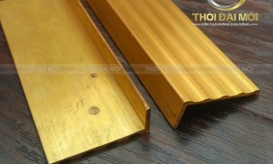 Vì sao nẹp đồng giúp không gian trông cân bằng và cao cấp hơn?