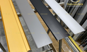 Biến Hóa Không Gian Ấn Tượng Với Len Nhôm Chân Tường