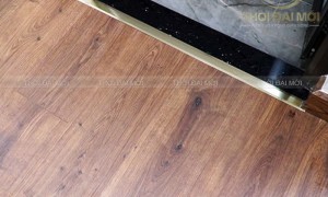 Giải pháp che khe giãn nở sàn gỗ hiệu quả bằng nẹp nhôm