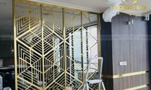 Nẹp inox trang trí vách giúp bức tường đơn điệu trở thành tác phẩm kiến trúc
