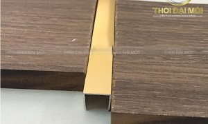 Nẹp nhôm chữ U dùng cho gỗ hay đá đẹp hơn?