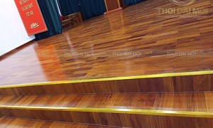 Nẹp Nhôm Chữ V Sau Vài Lần Lau Chùi: Vì Sao Góc Tường Vẫn Sạch Mà Đường Nẹp Lại Kém Đẹp?