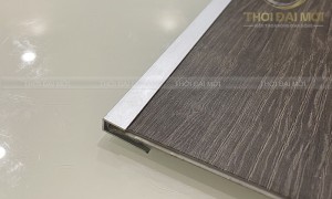 So sánh nẹp nhôm sàn nhựa và nẹp nhựa PVC