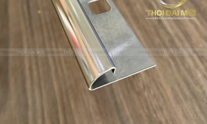 Tại sao nên dùng nẹp inox góc đá cho khu vực ẩm ướt?