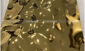 Ứng Dụng Tấm Inox Sóng Nước Trong Ốp Trần Nhà Hàng