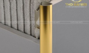Nên Dùng Loại Nẹp Nào Để Bo Cạnh Góc Vuông Trong Nhà Lẫn Ngoài Trời?