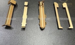 Tạm Biệt Ẩm Mốc! Chào Đón Vẻ Đẹp Sang Trọng Với Len Nhôm Chân Tường!